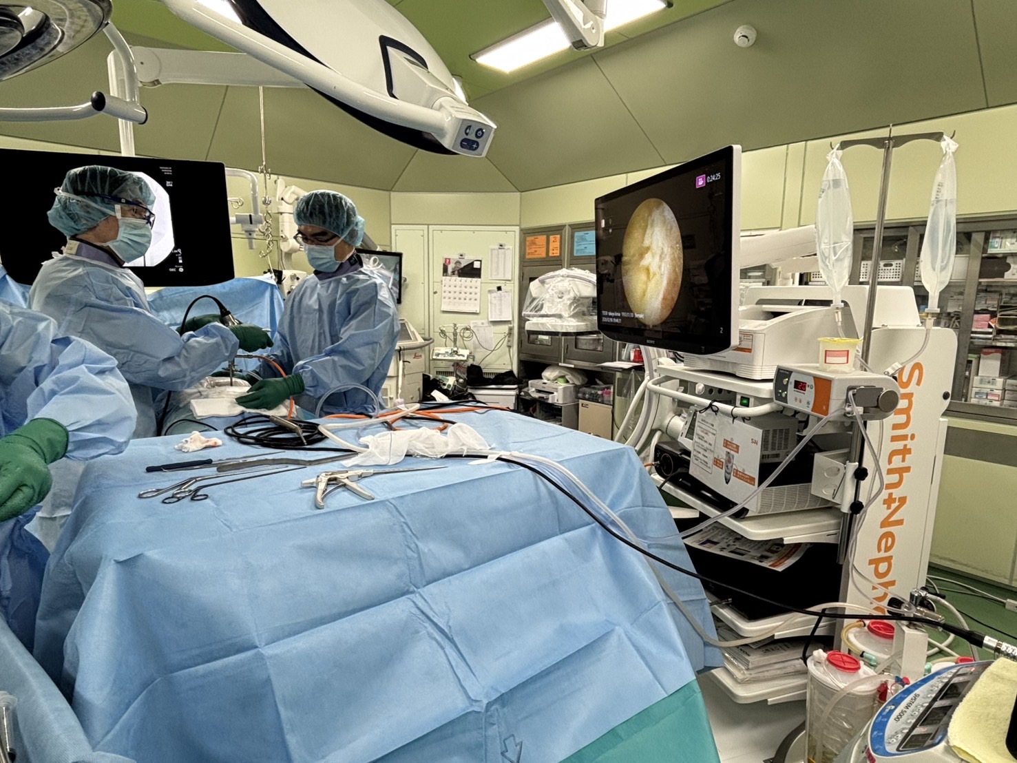 内視鏡での腰椎椎間板ヘルニア摘出術